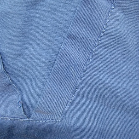 FIGS Technical Scrubs Top Womens XS Solid Blue Casma 3-pocket Scrub Top FW1100 - Picture 8 of 10